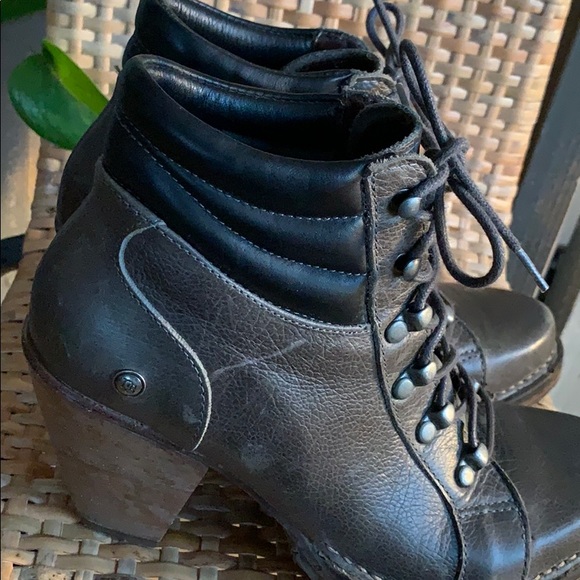 Neosens dark grey lace up heel booties wood heels - Picture 5 of 10